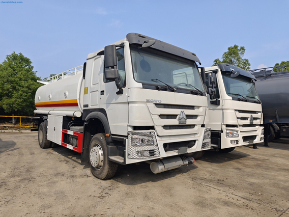 HOWO 6x4 19cbm Oil Tank Truck