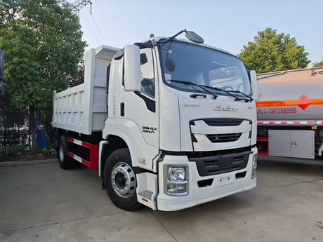 ISUZU-GIGA-4x2-dump-truck-640-426.jpg