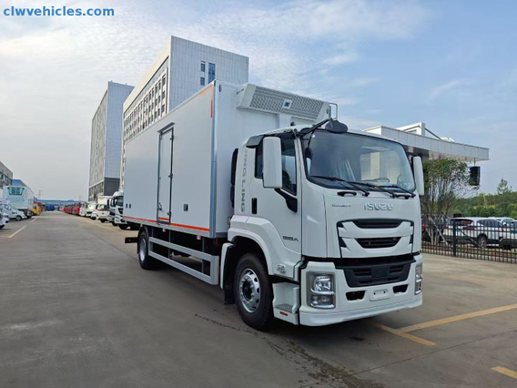 Isuzu Giga 4x2 Refrigerated Truck
