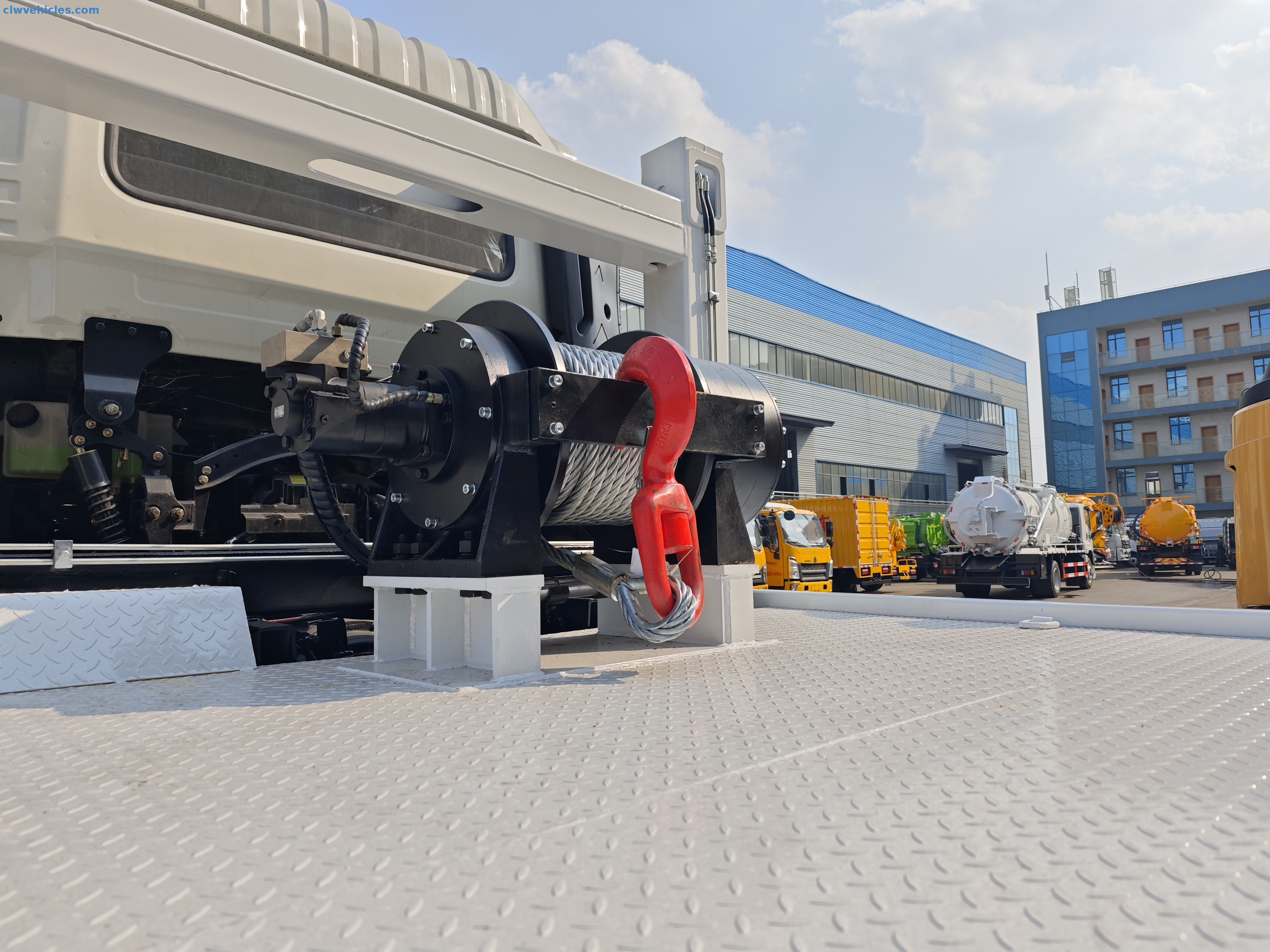 Dongfeng 8x8 Flatbed Tow Truck