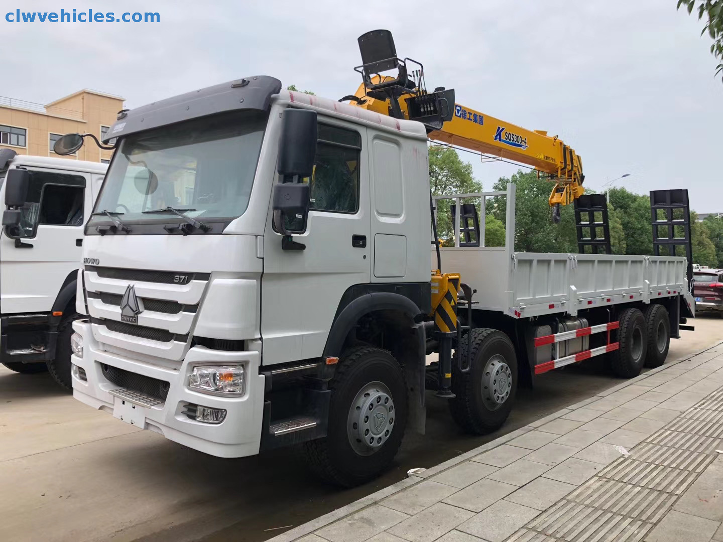 HOWO 8x4 Cargo Truck Mounted Telescopic Boom Crane