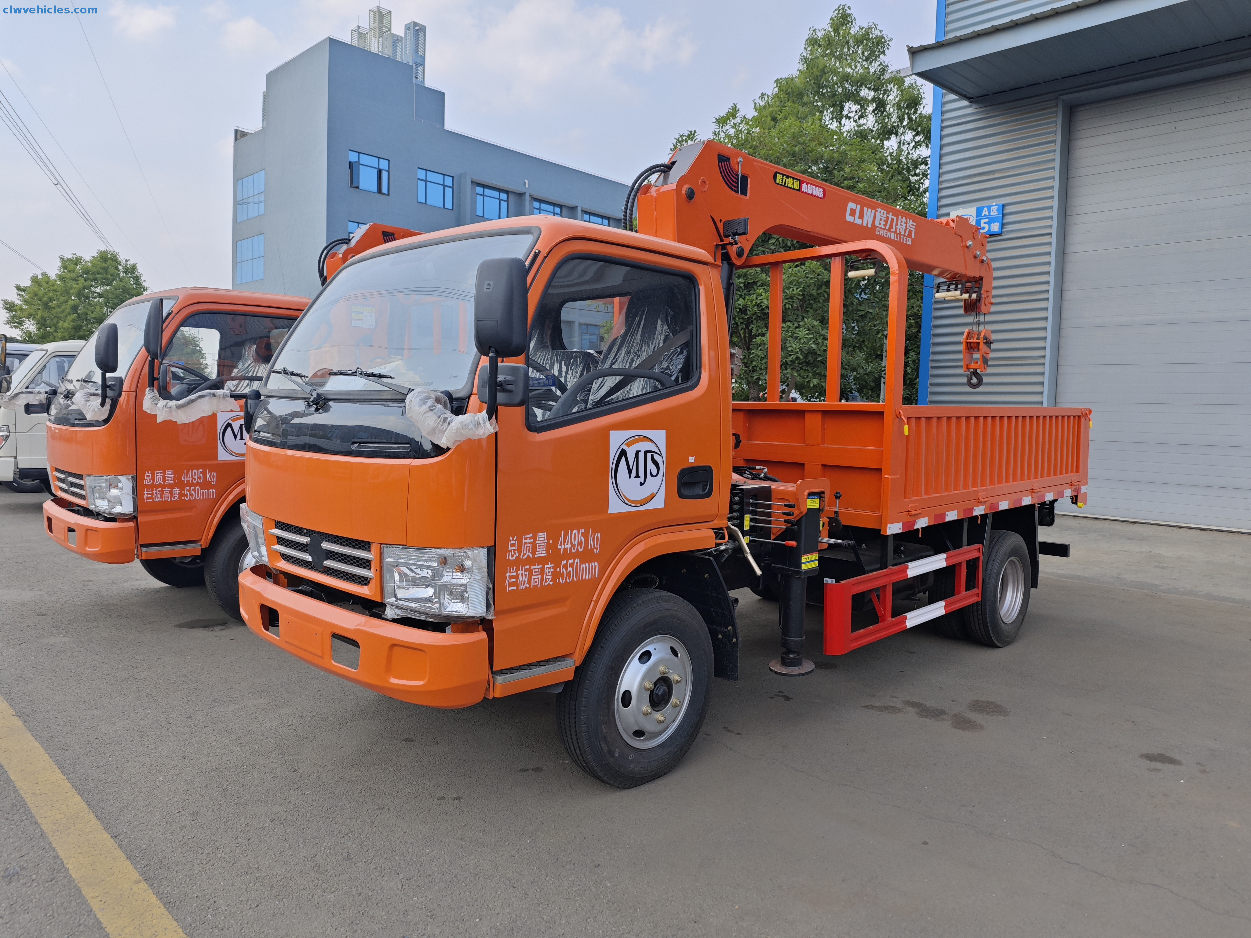 CLW Group 4x2 6.3tons Straight-Arm Crane Truck