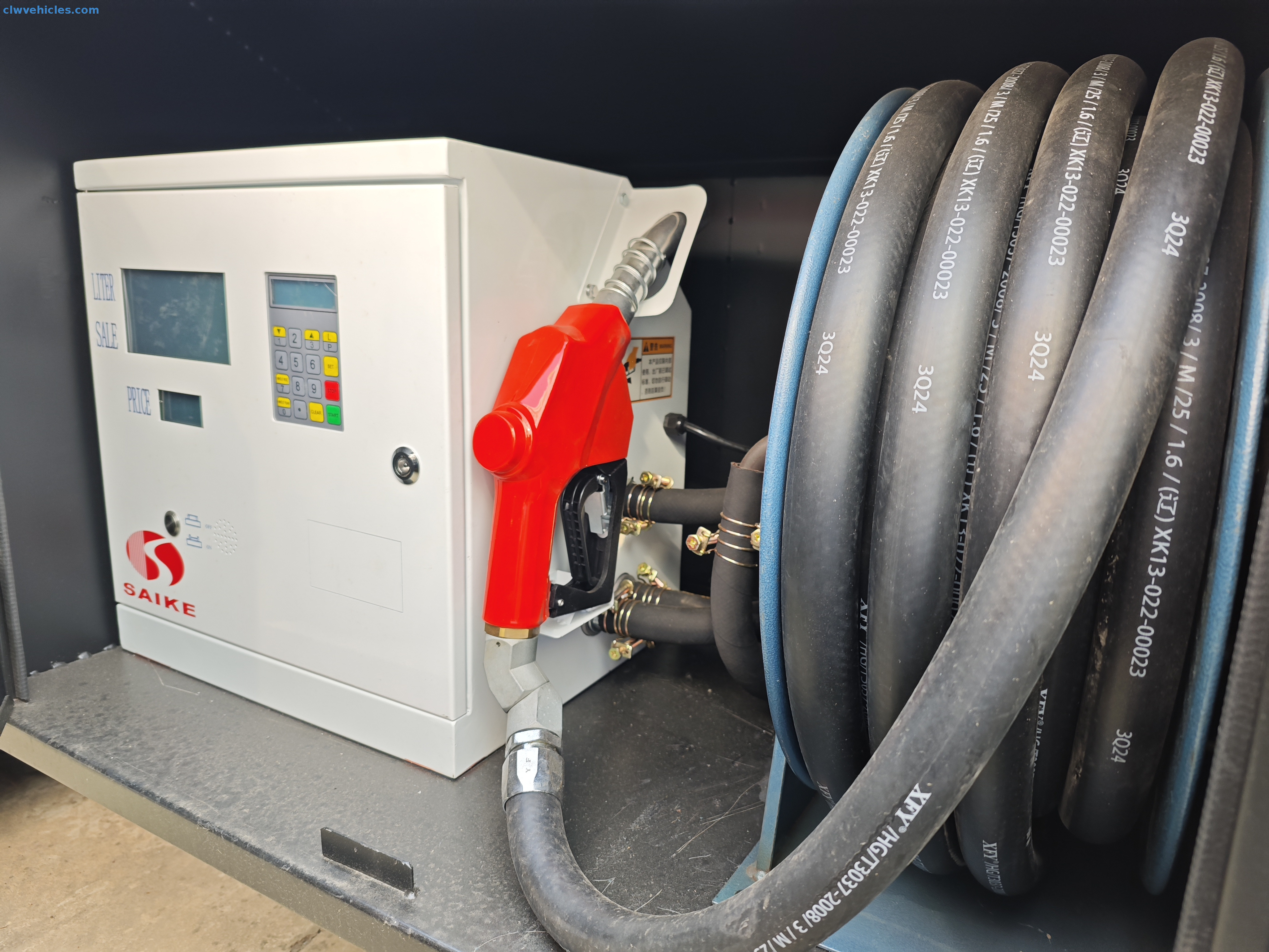 HOWO 4x2 8cbm Oil Tank Truck