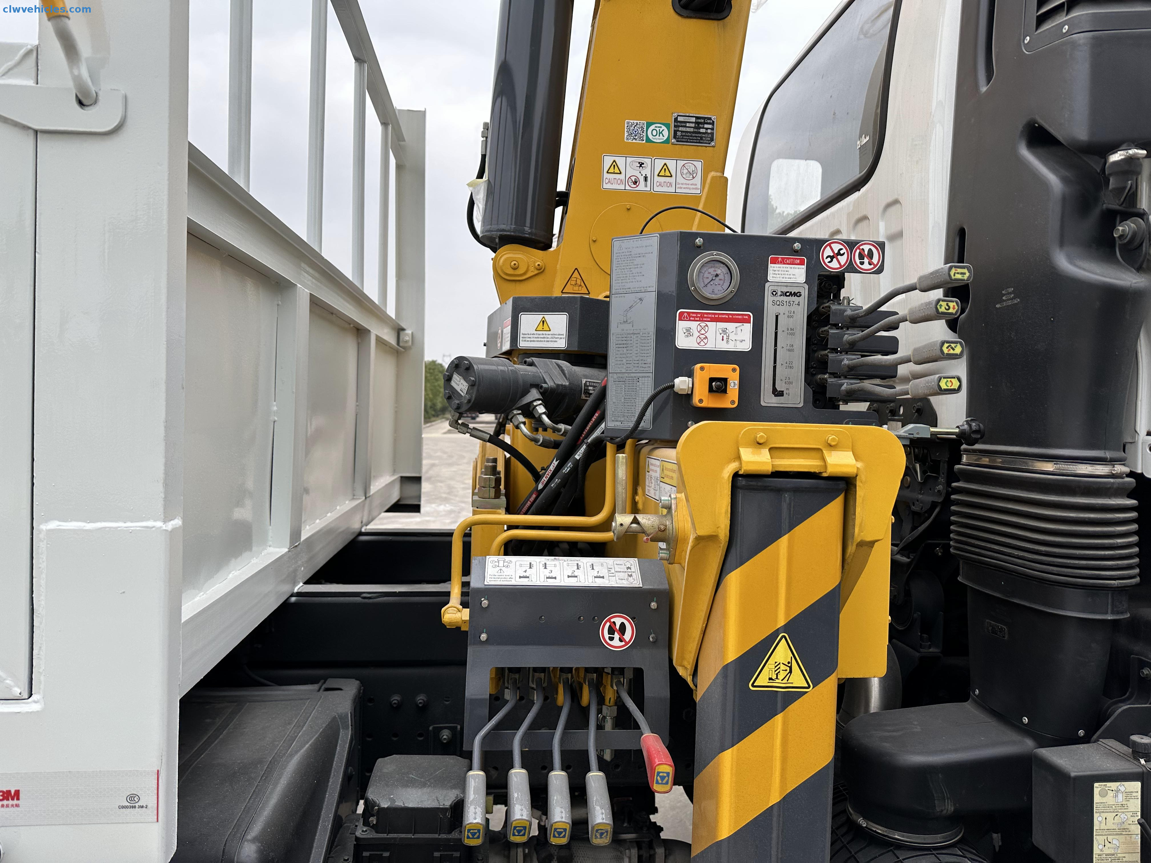 Foton Aumark 4x2 Telescopic Boom Truck Mounted Crane