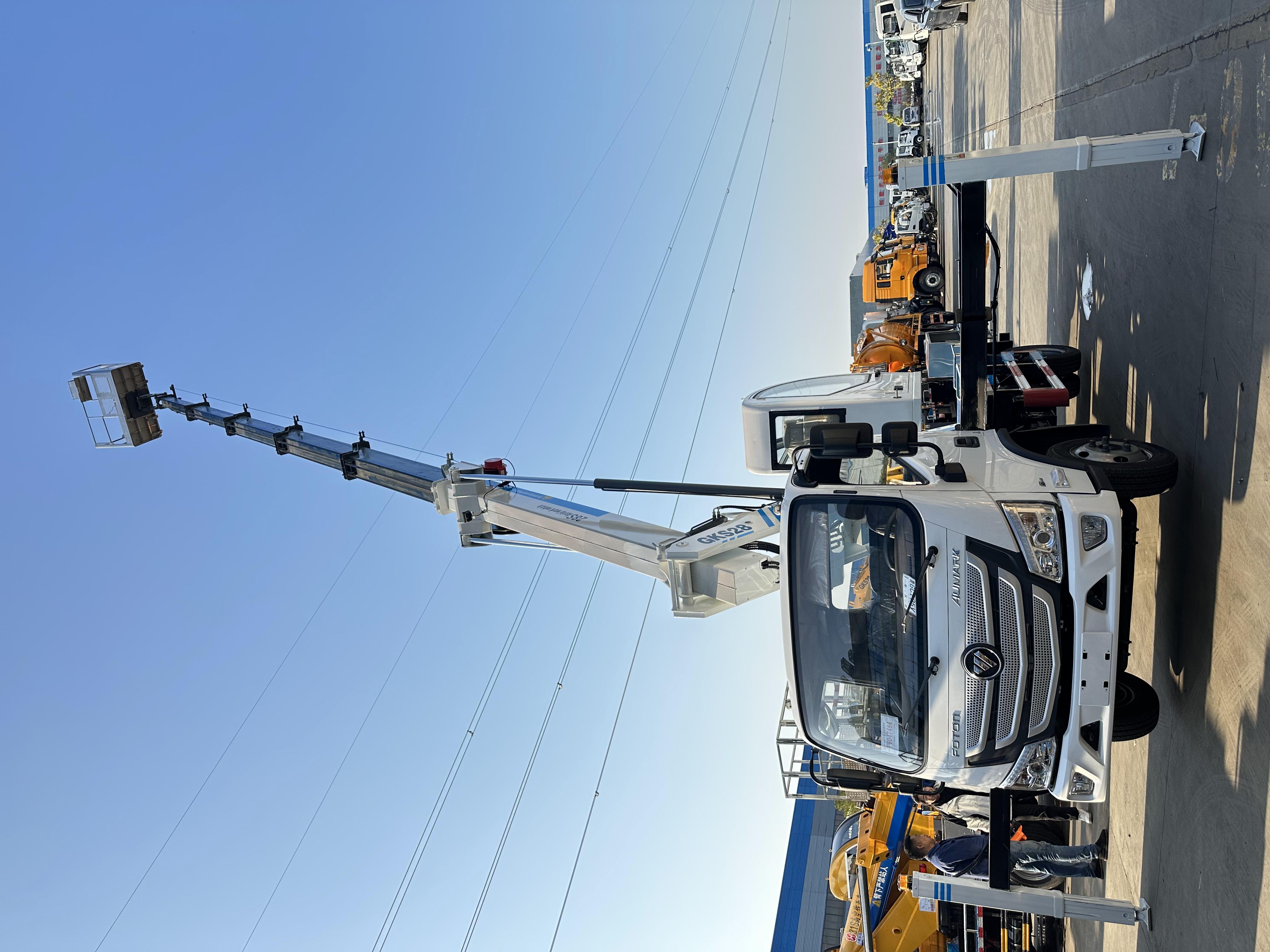 Foton Aumark 4x2 GKS28 28m Aerial Work Platform Truck 4