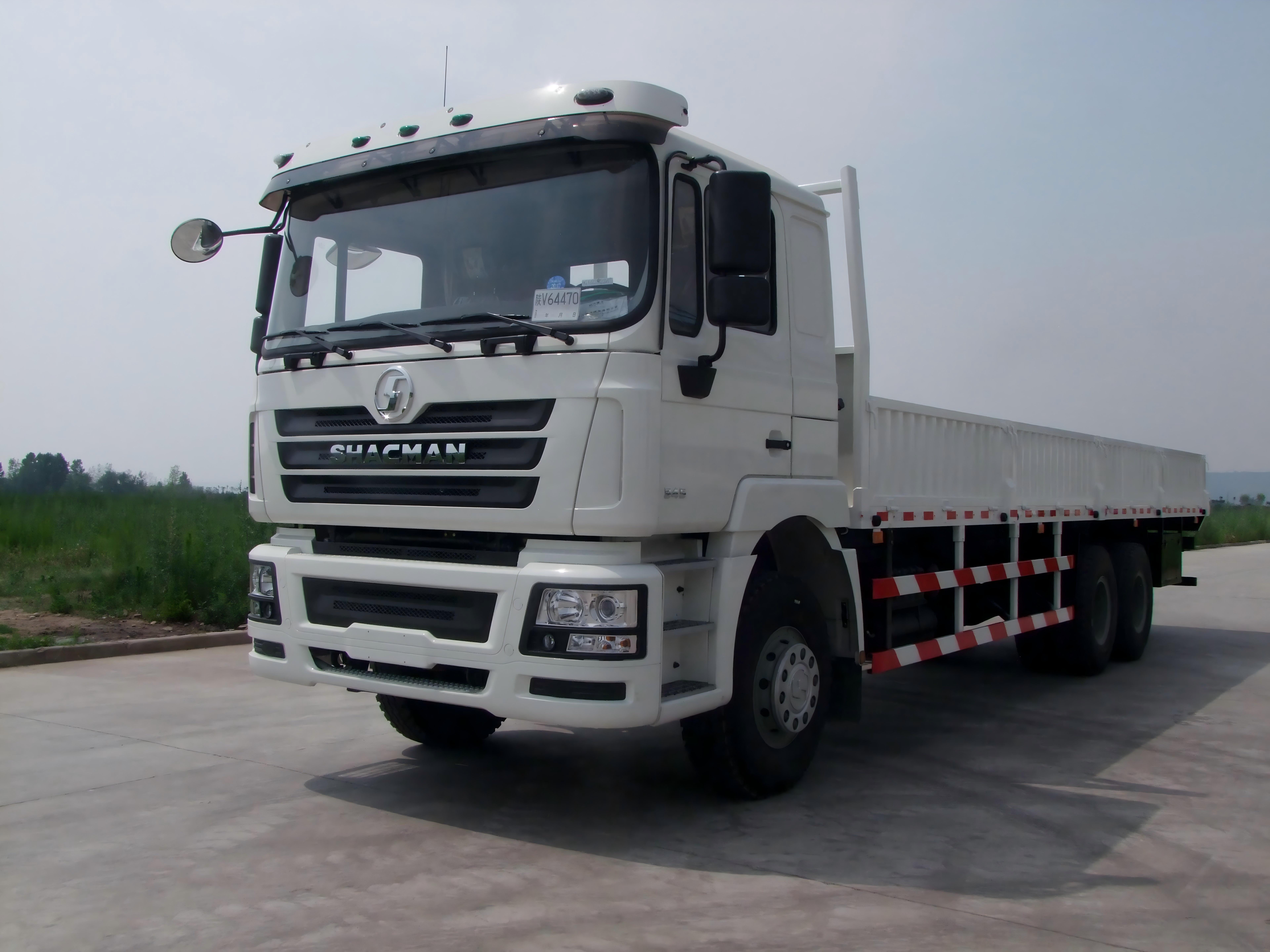 Shacman L3000 4x2 customizable logistics truck