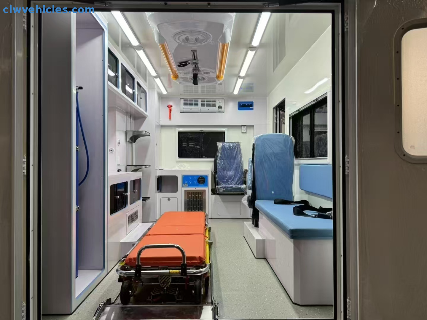 I'VECO Mobile Van Cargo Type ICU Ambulance