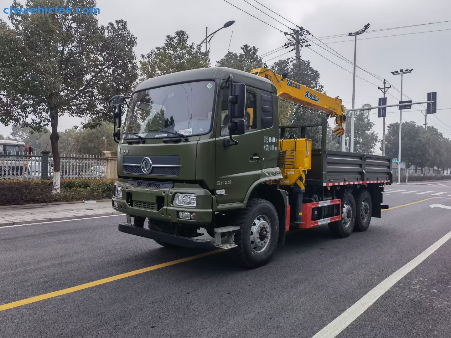 Dongfeng 4x2 XCMG 6.3Ton Telescopic Boom Truck Mounted Crane