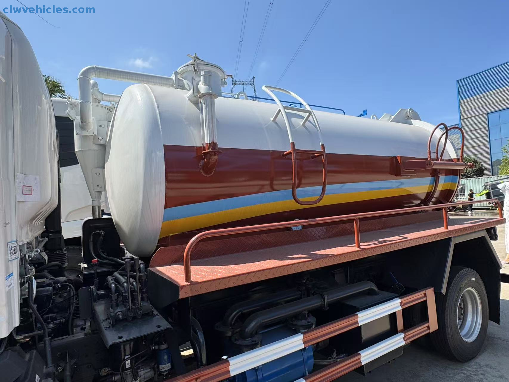 HOWO 4x2 4cbm Sewage Suction Truck
