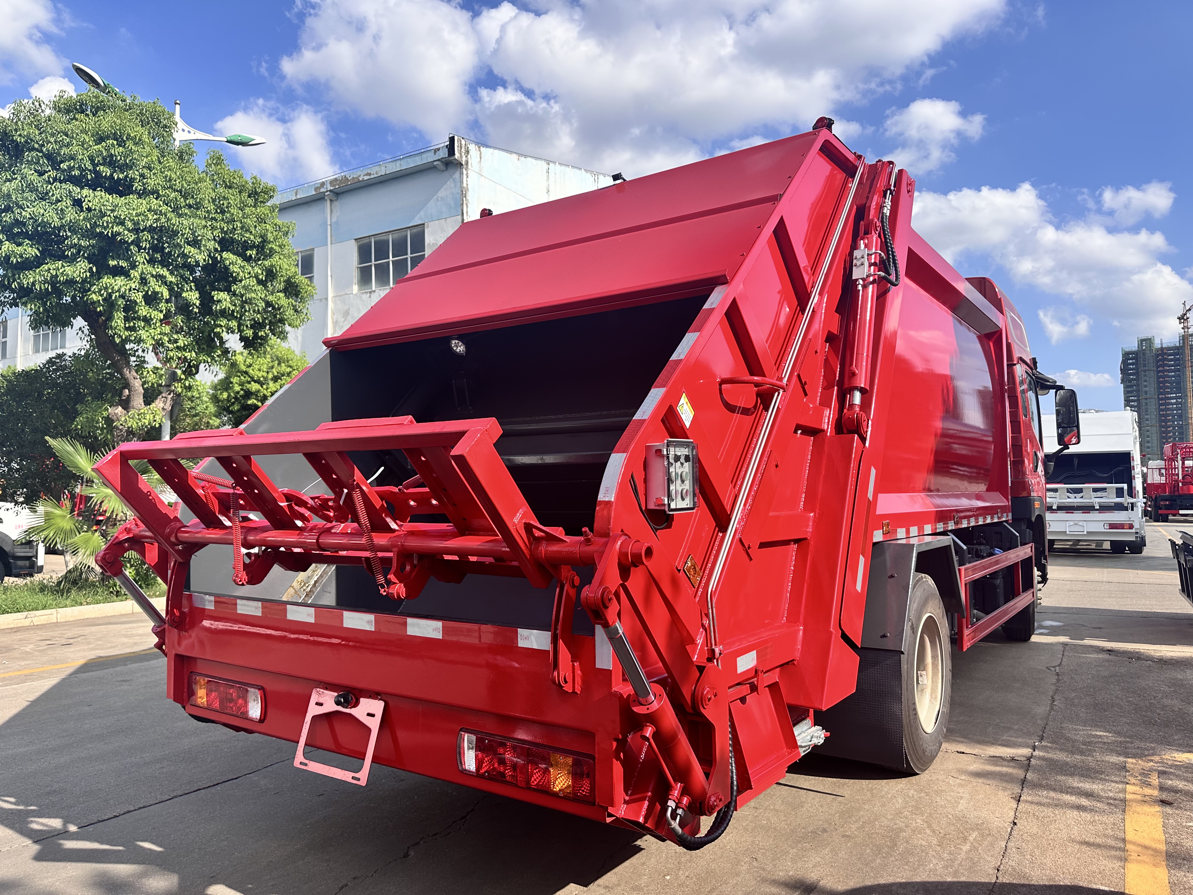 FAW 6x4 20cbm garbage compactor truck rear loader