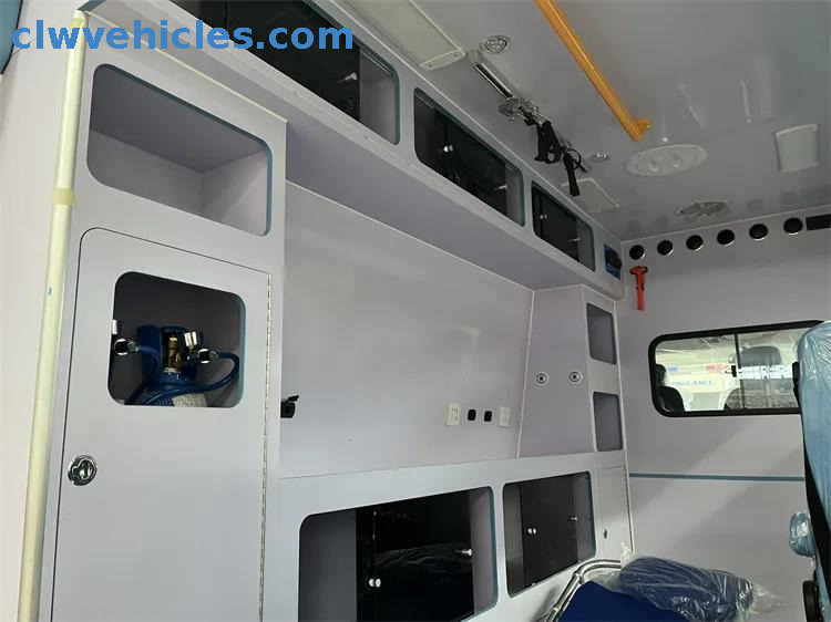 Iveco 4x2 Monitoring Hospital Medical Ambulance Vehicle