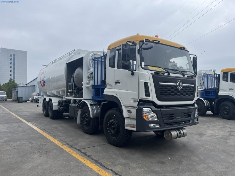 Dongfeng 8x4 30cbm Aircraft Pressure Refueling Truck 