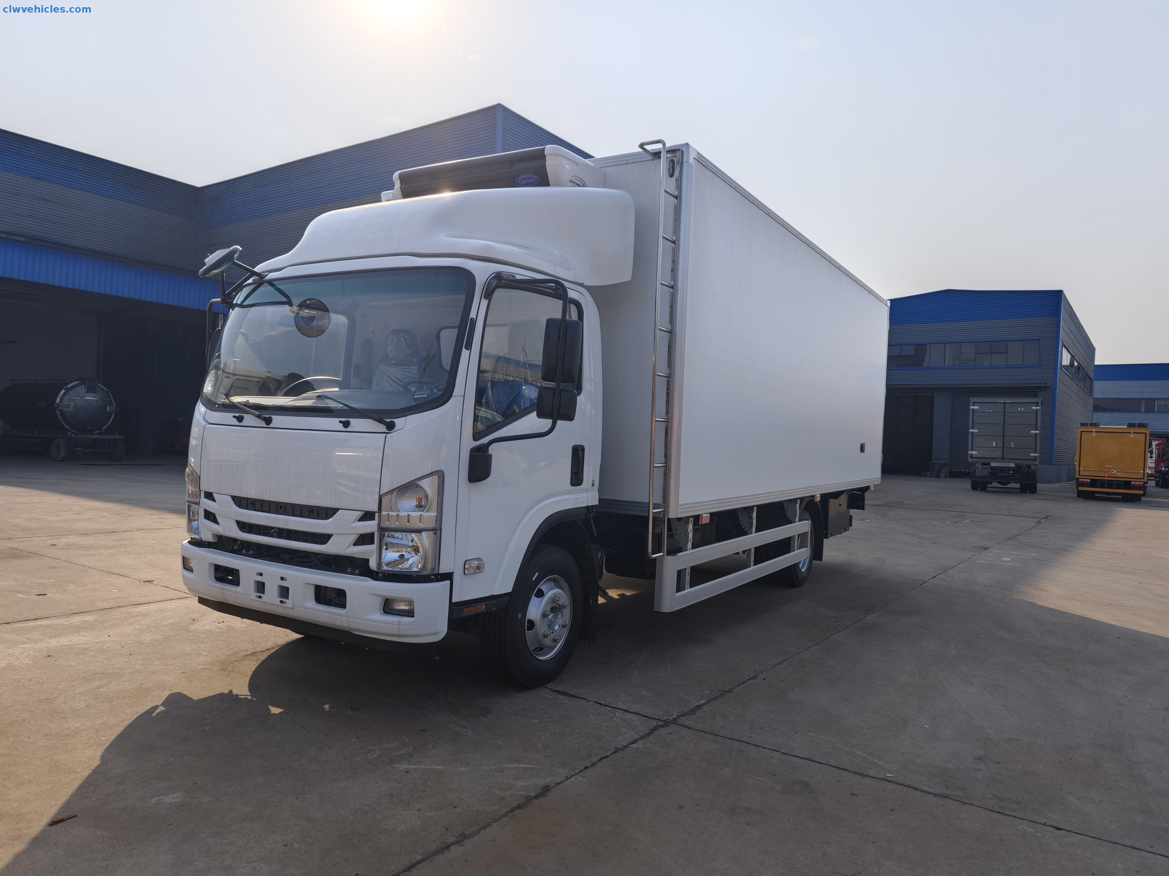 Citimax 700 refrigeration unit installed on ISUZU truck