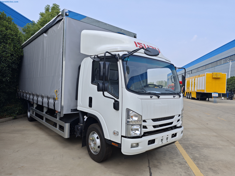 ISUZU 4x2 Curtain Side Truck