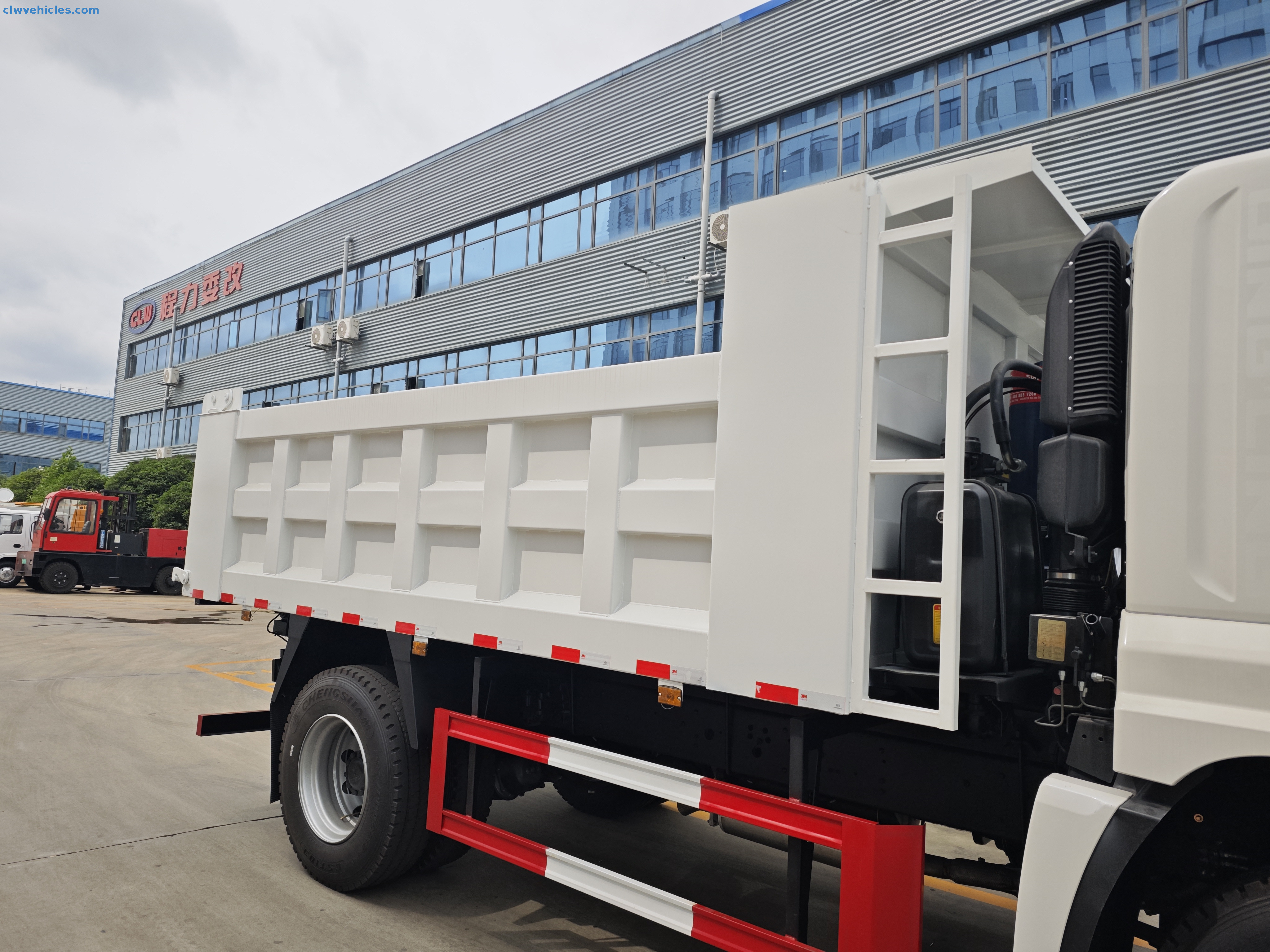 ISUZU GIGA 4x2 6 wheels Dump Truck