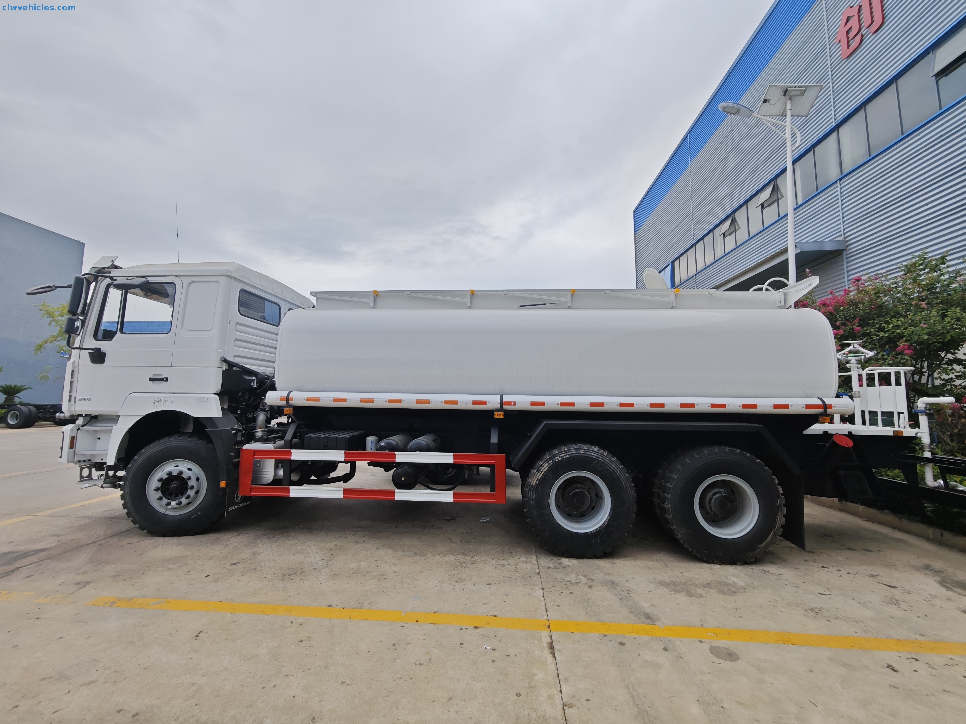 Shacman F3000 6x4 17cbm Water Tank Sprinkler Truck