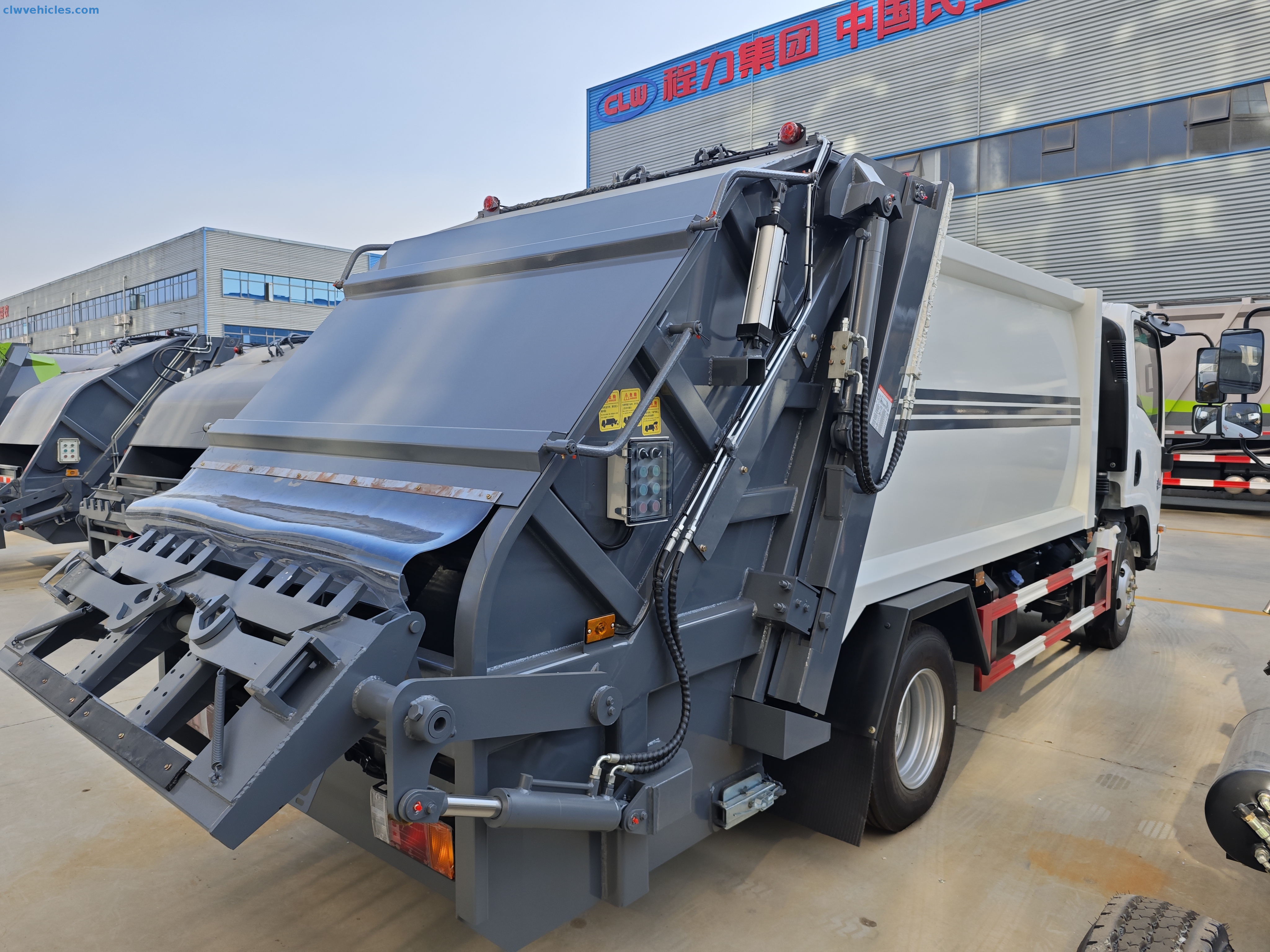 ISUZU KV100 4x2 8cbm garbage compactor truck with customization