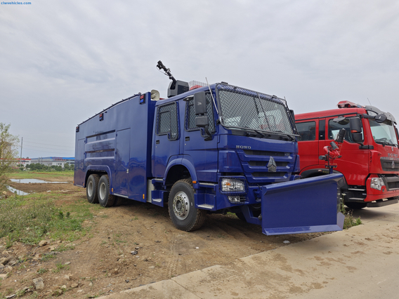 HOWO Anti Riot Control Water Cannon Vehicle
