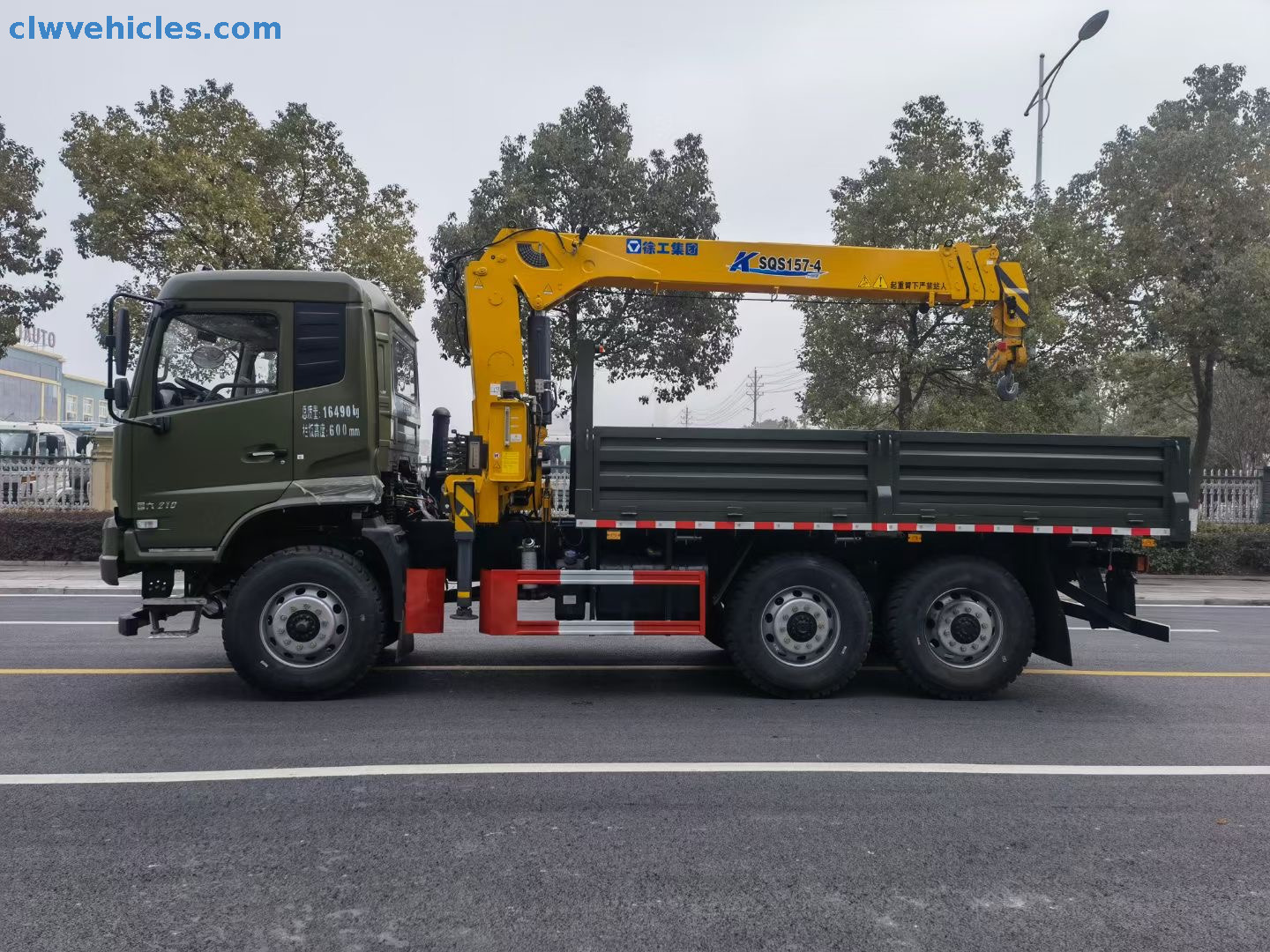 Dongfeng 4x2 XCMG 6.3Ton Telescopic Boom Truck Mounted Crane