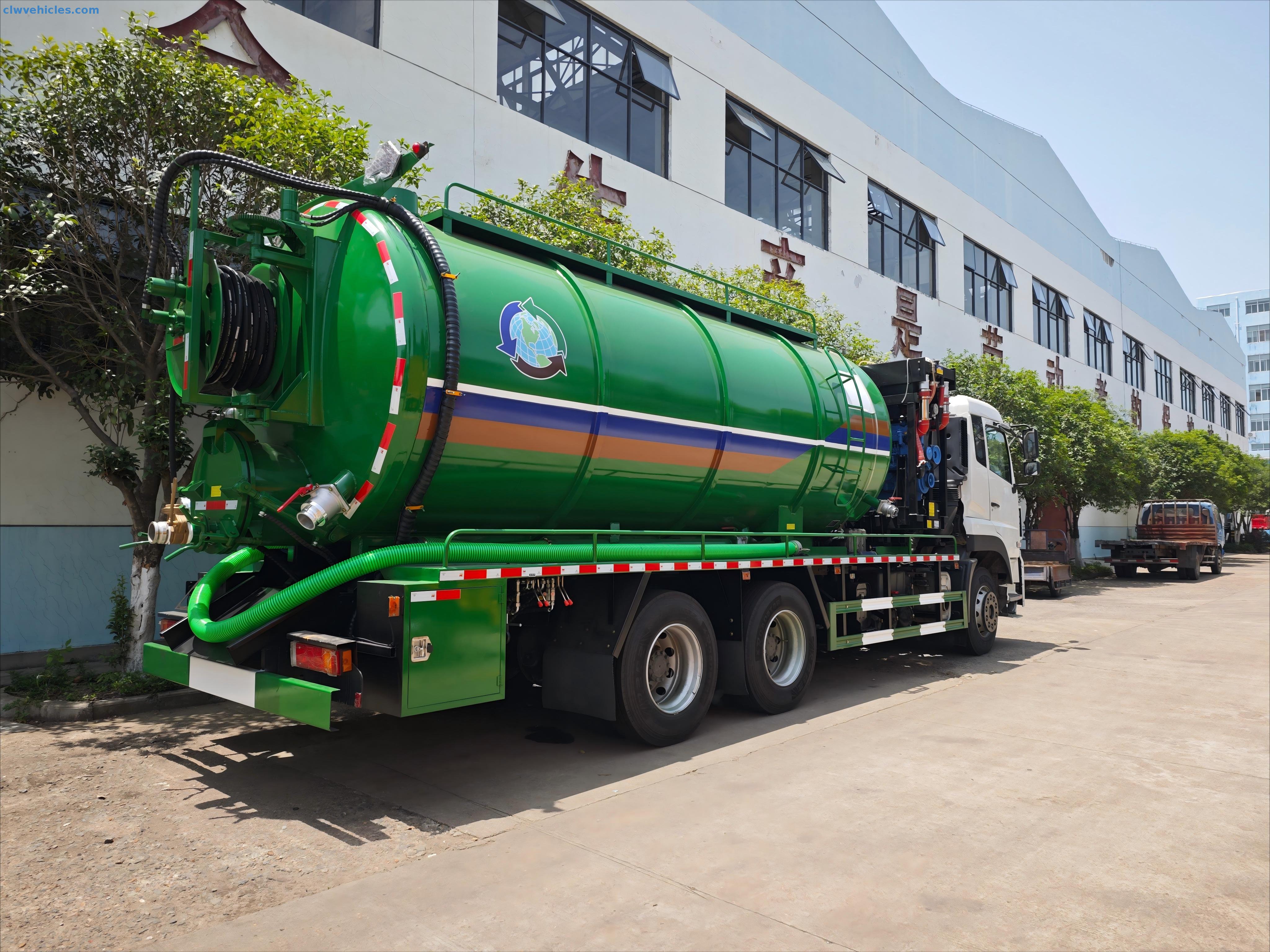 Dongfeng 6x4 Sewer Cleaning Vacuum Truck