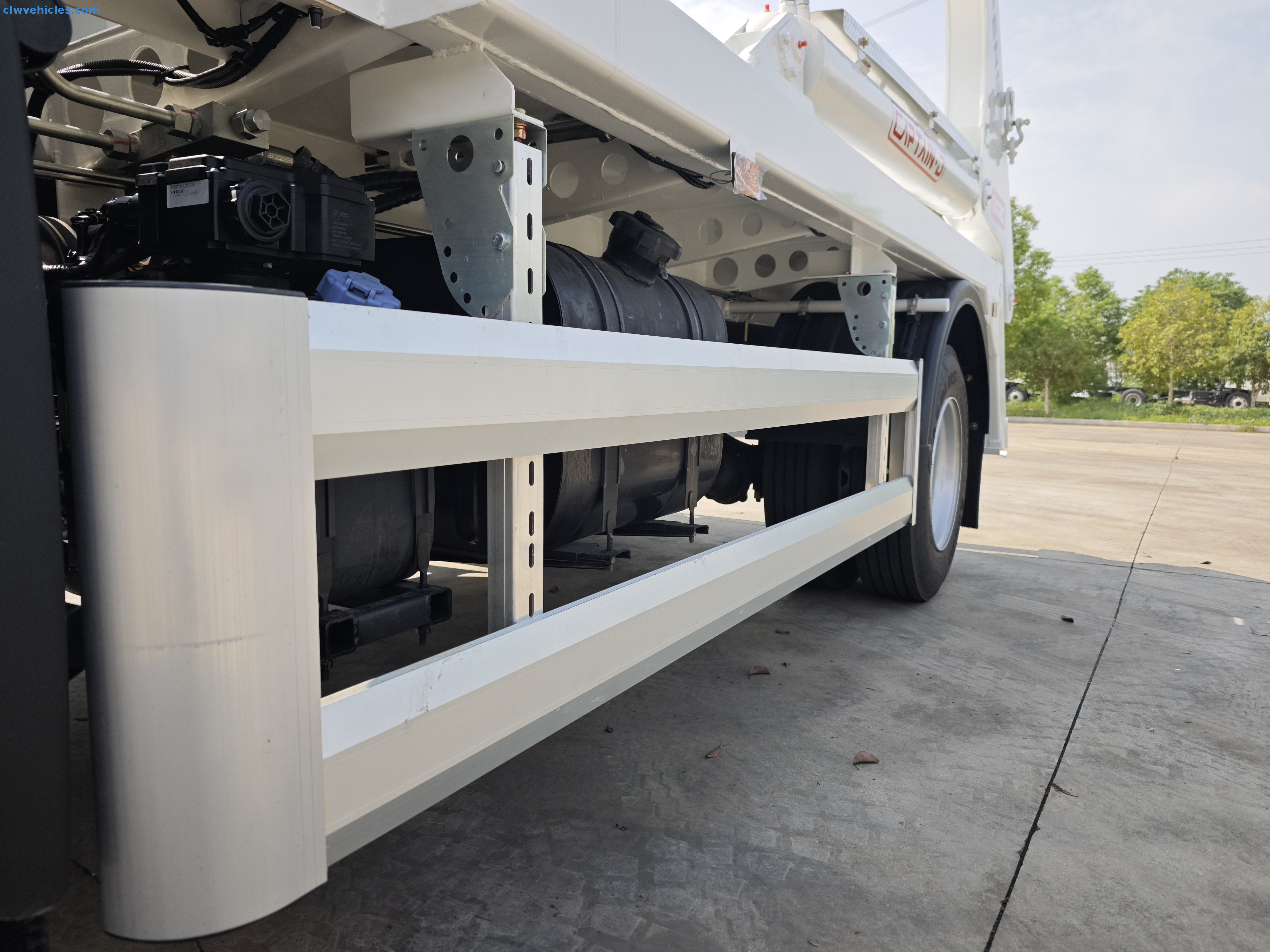 Heavy duty 12cbm swing arm garbage truck for construction waste