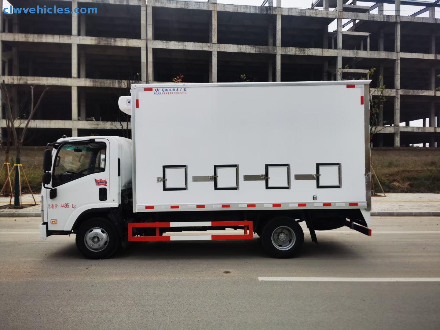 ISUZU 4x2 Baby Chick Transport Truck