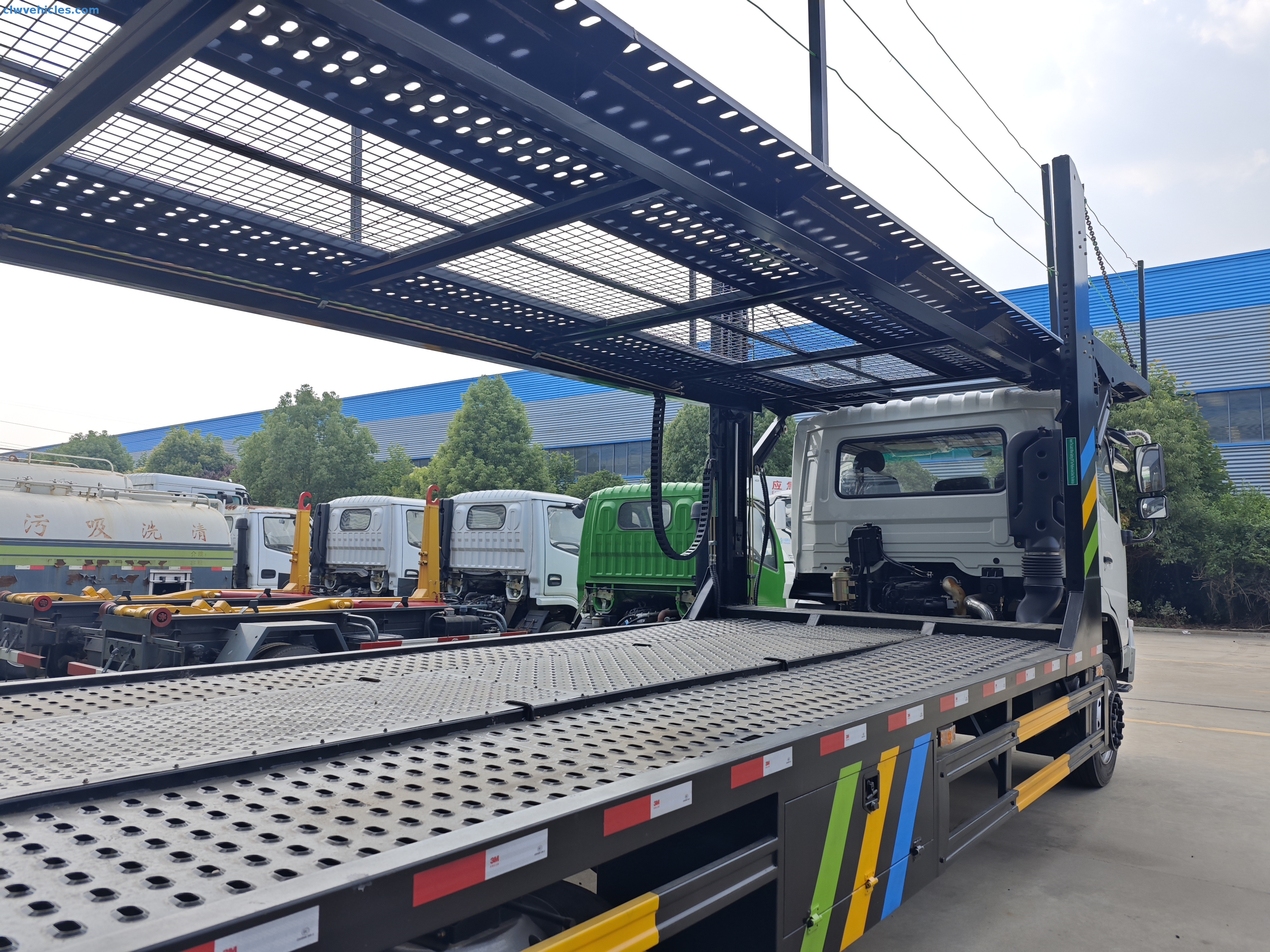 Dongfeng 4x2 car transport truck