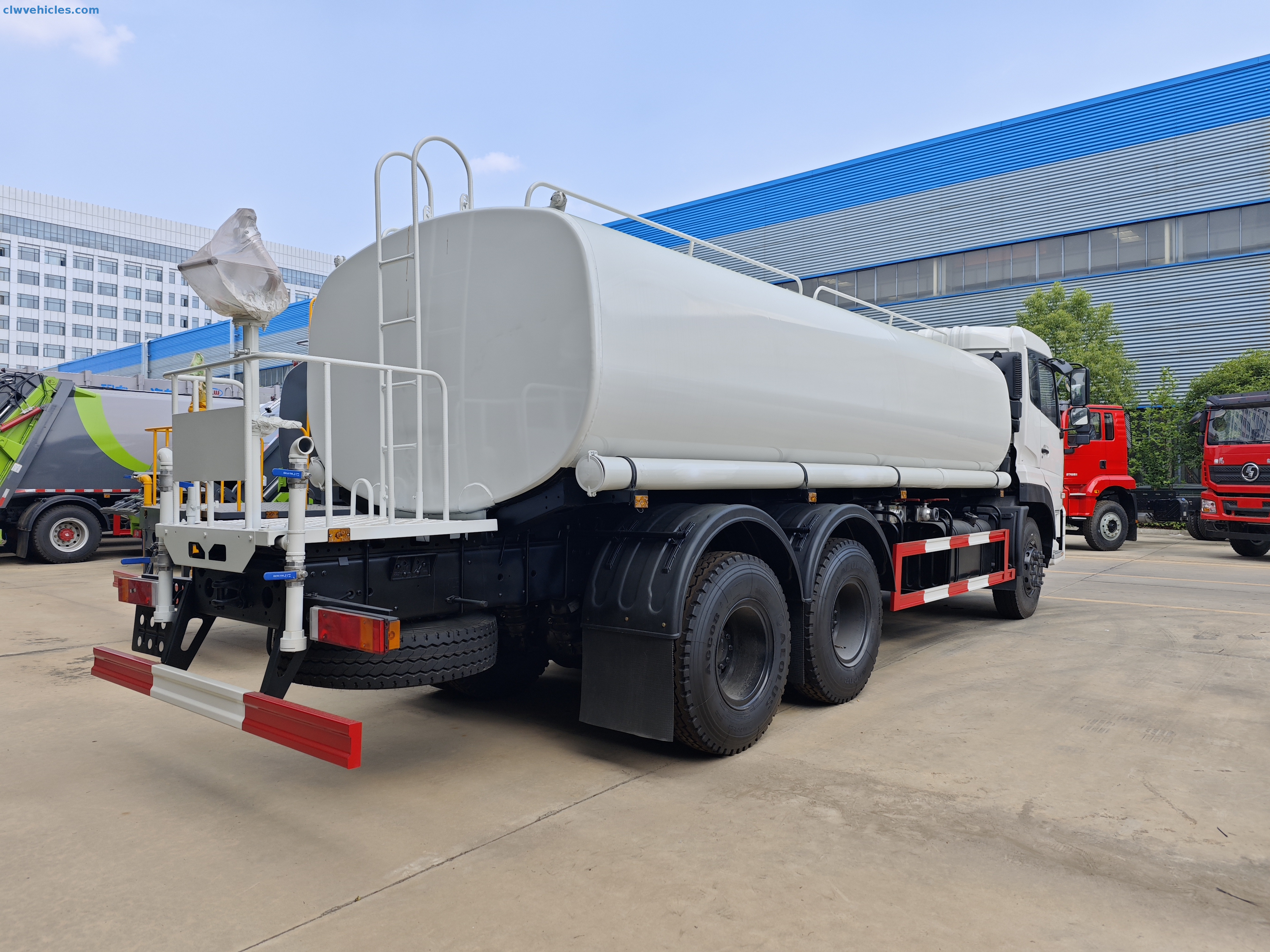 Dongfeng 19cbm Water Transport Water Sprinkler Truck