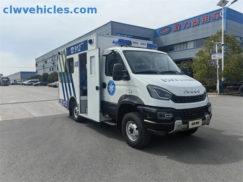 Iveco 4x4 Diesel Ambulance Medical Hospital Monitoring Emergency Vehicle for Sale Ambulance for Sale