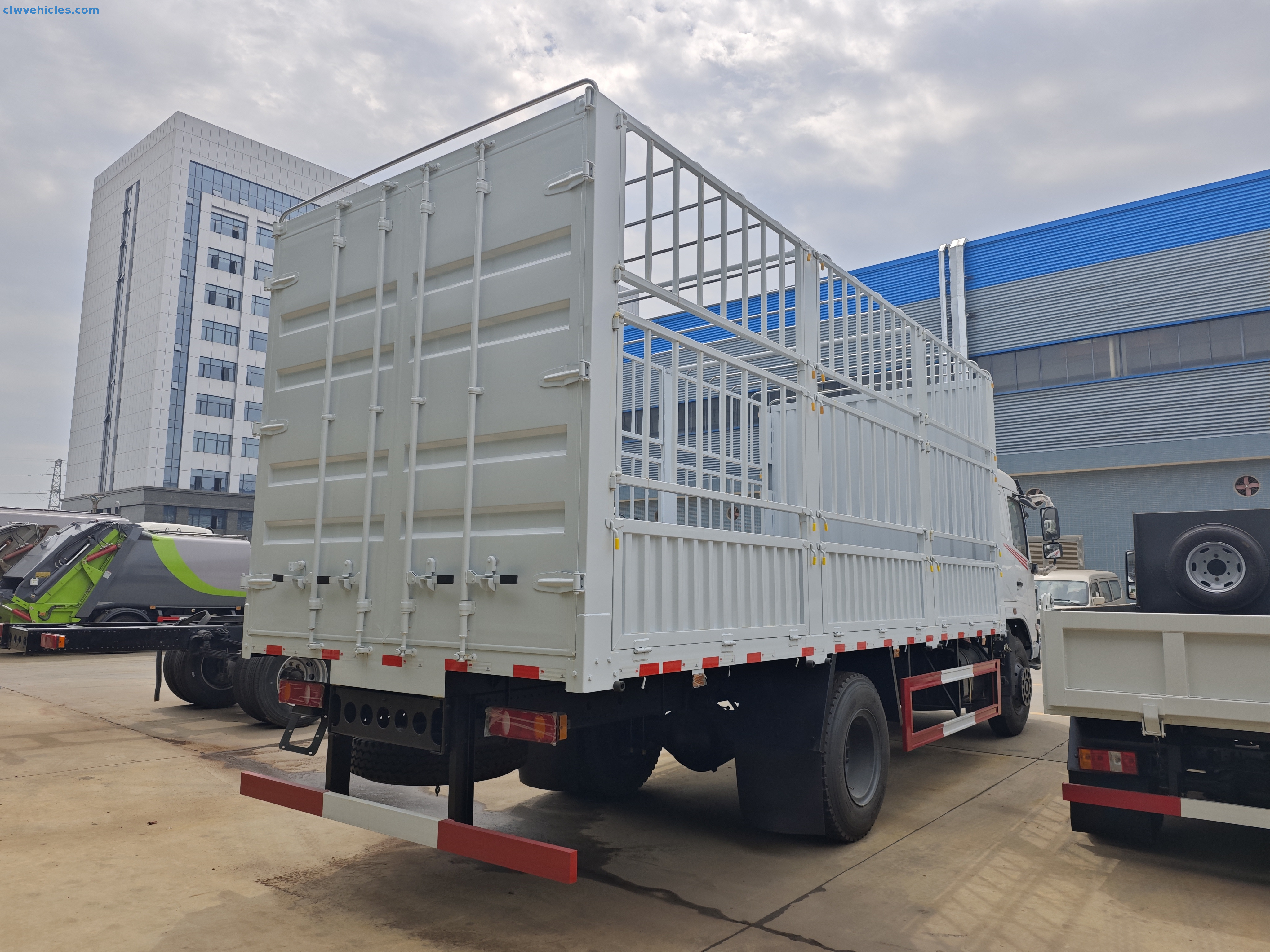 Dongfeng 4x2 Transport Cargo Truck