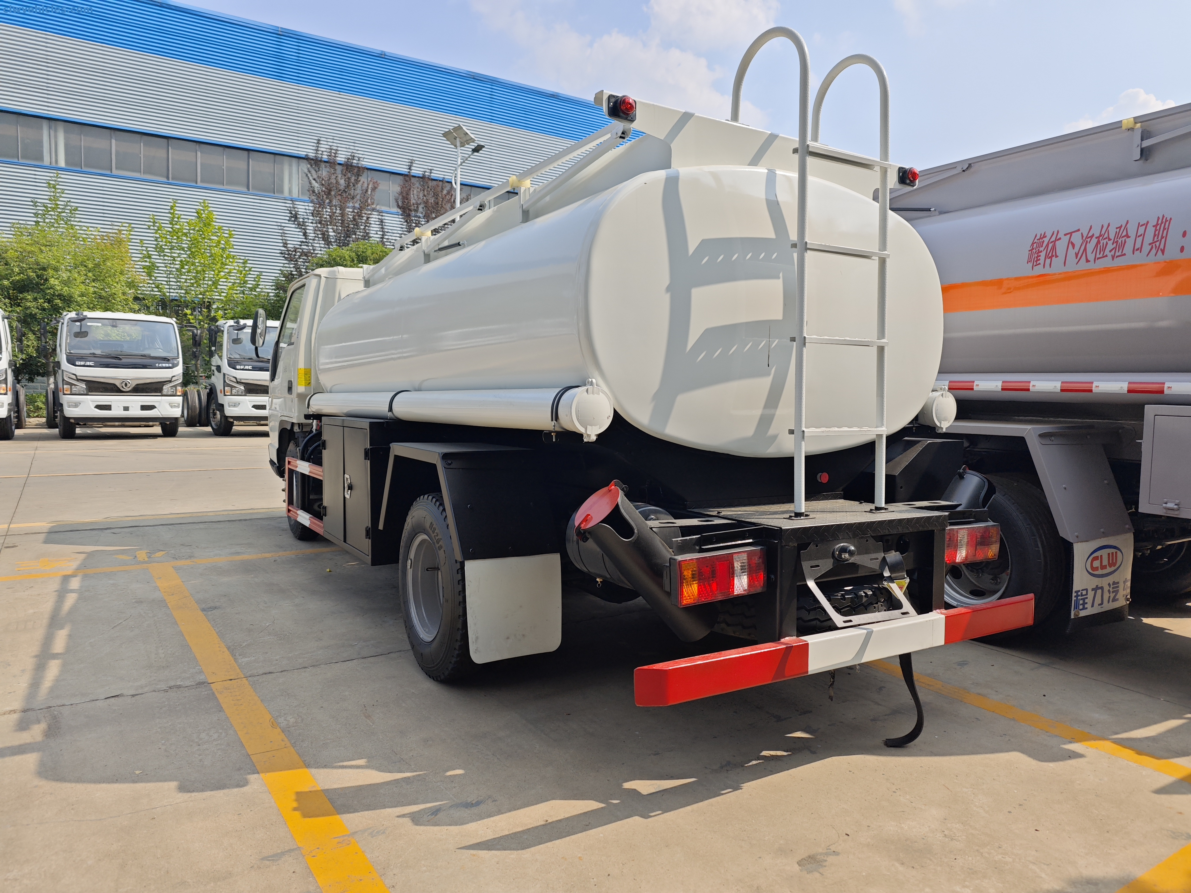 Foton Forland 4x2 5cbm Oil Tank Truck