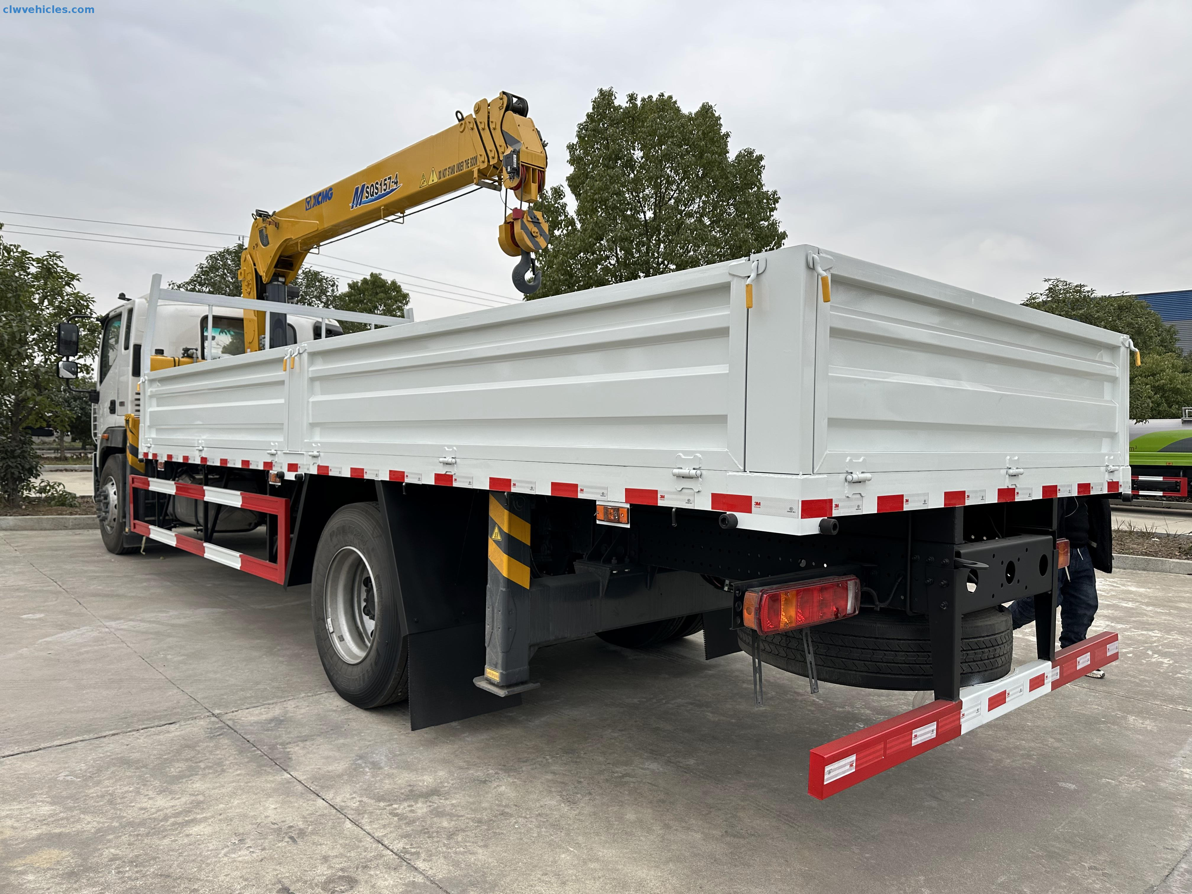 Foton Aumark 4x2 Telescopic Boom Truck Mounted Crane