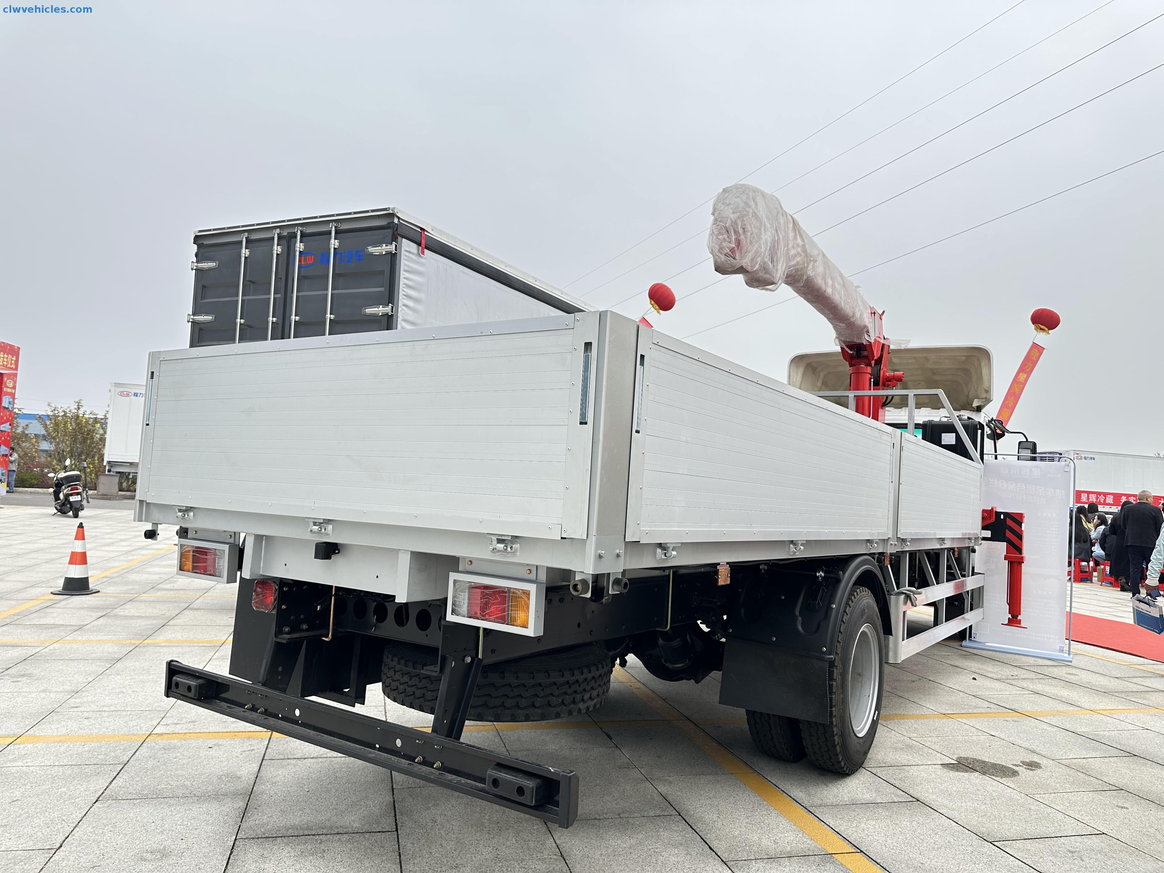 ISUZU KV100 4x2 Aluminum Alloy Cargo Truck Mounted Telescopic Boom Crane